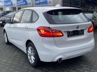 gebraucht BMW 218 Active Tourer i Head-Up/ LED/ Navi/ PDC/ DAB+