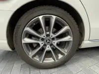 Gebraucht Mercedes E220 Avantgarde 194 PS (142 kW) 2018 Weiß Kombi