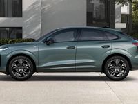 Neu Audi Q3 Sportback Advanced 150 PS (110 kW) 2025 Salbeigrün metallic SUV