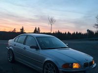 Gebraucht BMW 320 150 PS (110 kW) 1999 Silber Limousine