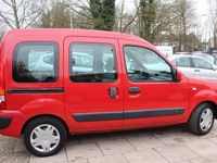 Gebraucht Renault Kangoo Basis 58 PS (42 kW) 2006 Hellrot Van / Kleinbus