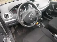 Używany Renault Clio III 88 KM (64 kW) 2006 Srebrny Hatchback
