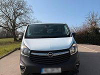 Gebraucht Opel Vivaro 120 PS (88 kW) 2017 Weiß Van / Kleinbus