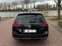 Gebraucht VW Passat 190 PS (139 kW) 2017 Schwarz Kombi