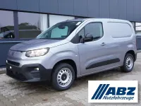 Neu Fiat Doblò 131 PS (96 kW) 2026 Silber Van / Kleinbus