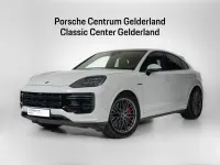 Gebraucht Porsche Cayenne Turbo E-Hybrid 740 PS (544 kW) 2025 Grau SUV
