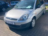 Gebraucht Ford Fiesta 80 PS (58 kW) 2006 Silber Kleinwagen