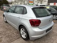 Gebraucht VW Polo Highline 95 PS (69 kW) 2019 Reflexsilber (metallic) Kleinwagen