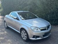 Gebraucht Opel Tigra 95 PS (69 kW) 2009 Silber Cabrio