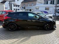 Gebraucht Ford Focus Performance Edition 250 PS (183 kW) 2016 Schwarz Limousine