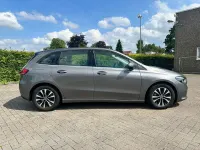 Gebraucht Mercedes B180 136 PS (100 kW) 2021 Grau Kleinwagen