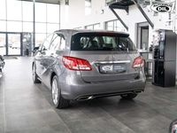 Gebraucht Mercedes B180 109 PS (80 kW) 2015 Grau Van / Kleinbus