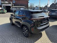 Neu Toyota Yaris Hybrid 131 PS (96 kW) 2025 Schwarz Kleinwagen