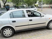 Gebraucht Opel Astra 101 PS (74 kW) 1998 Silber Limousine