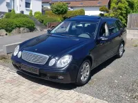 Gebraucht Mercedes E220 150 PS (110 kW) 2004 Schwarz Kombi