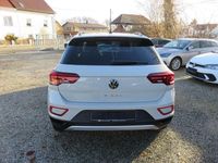 Gebraucht VW T-Roc Move 110 PS (80 kW) 2023 Grau SUV