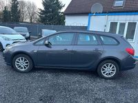 Gebraucht Opel Astra Selection 116 PS (85 kW) 2016 Plat.anthr./rogrey/0j:silbergr Kombi