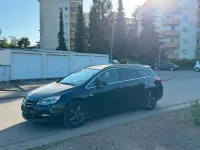 Gebraucht Opel Astra 110 PS (80 kW) 2015 Schwarz Kombi