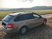 Gebraucht Skoda Octavia 150 PS (110 kW) 2015 Gold Kleinwagen