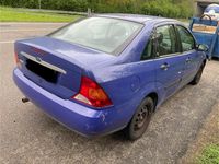 Gebraucht Ford Focus 100 PS (73 kW) 1999 Blau Limousine