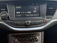 Gebraucht Opel Astra Active 125 PS (91 kW) 2016 Grau Limousine