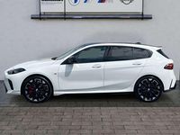 Gebraucht BMW M135 Shadowline 300 PS (220 kW) 2024 Alpinweiß uni Kleinwagen