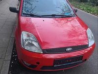 Gebraucht Ford Fiesta 101 PS (74 kW) 2004 Rot Kleinwagen