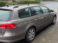 Gebraucht VW Passat 105 PS (77 kW) 2011 Gold Kombi