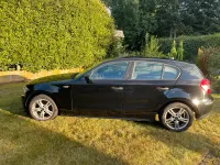 Gebraucht BMW 118 122 PS (89 kW) 2006 Schwarz Kleinwagen