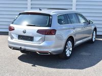 Gebraucht VW Passat Elegance 150 PS (110 kW) 2023 Silber Kombi