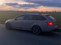 gebraucht Skoda Octavia RS 2.0 TDI Navi Temp LED AHK stahlgrau 19“ Xtreme