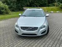 Gebraucht Volvo V60 215 PS (158 kW) 2013 Silber Kombi