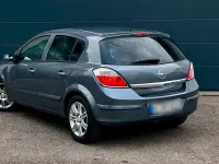 Gebraucht Opel Astra 77 PS (56 kW) 2007 Grau Limousine