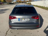 Gebraucht Audi e-tron Ambition 204 PS (150 kW) 2015 Grau SUV