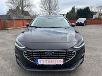 Gebraucht Ford Focus Titanium 155 PS (114 kW) 2024 Obsidianschwarz metallic Kombi