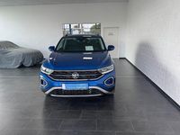 Gebraucht VW T-Roc Life 150 PS (110 kW) 2024 Ravennablau SUV
