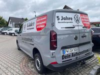 Gebraucht VW T6.1 150 PS (110 kW) 2025 Stone grey Van