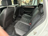 Używany VW Passat Highline 150 KM (110 kW) 2018 Biały Kombi
