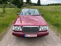 Second-hand Mercedes E320 220 CP (161 kW) 1994 Roșu Cabrio
