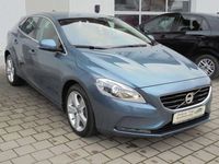 gebraucht Volvo V40 1,6l T4 TDGI Momentum Sitzhei. Einparkhilfe Kamera