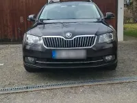 Gebraucht Skoda Superb 170 PS (125 kW) 2014 Braun Kombi