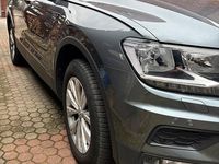 Gebraucht VW Tiguan 150 PS (110 kW) 2019 Grau SUV
