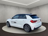 Gebraucht Audi A1 Sportback Ambiente 116 PS (85 kW) 2024 Gletscherweiß metallic/mythosschwarz metallic Kleinwagen