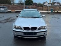 Gebraucht BMW 320 150 PS (110 kW) 2004 Grau Kombi