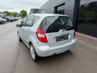 Używany Mercedes A180 Elegance 116 KM (85 kW) 2012 Srebrny Sedan/Limuzyna