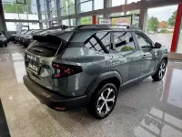 Neu Dacia Bigster Journey 154 PS (113 kW) 2026 Zederngrün SUV