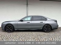 Gebraucht BMW i7 M Sport 400 kW (544 PS) 2025 Frozen pure grey metallic Limousine