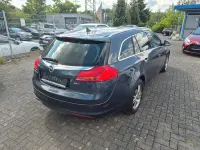 Gebraucht Opel Insignia Edition 131 PS (96 kW) 2010 Blau Kombi