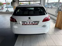 Gebraucht Peugeot 308 Active 131 PS (96 kW) 2015 Weiß Limousine