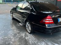 Gebraucht Mercedes C230 204 PS (150 kW) 2005 Schwarz Limousine